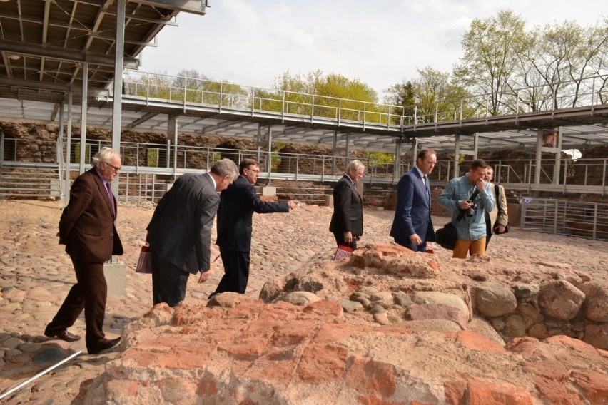 Otwarcie dziedzińca zamku w Człuchowie, 30.04.2015