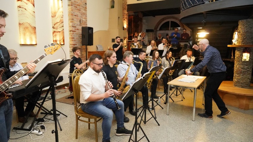 Milicka Orkiestra Dęta w Polanicy-Zdroju. Zobacz zdjęcia