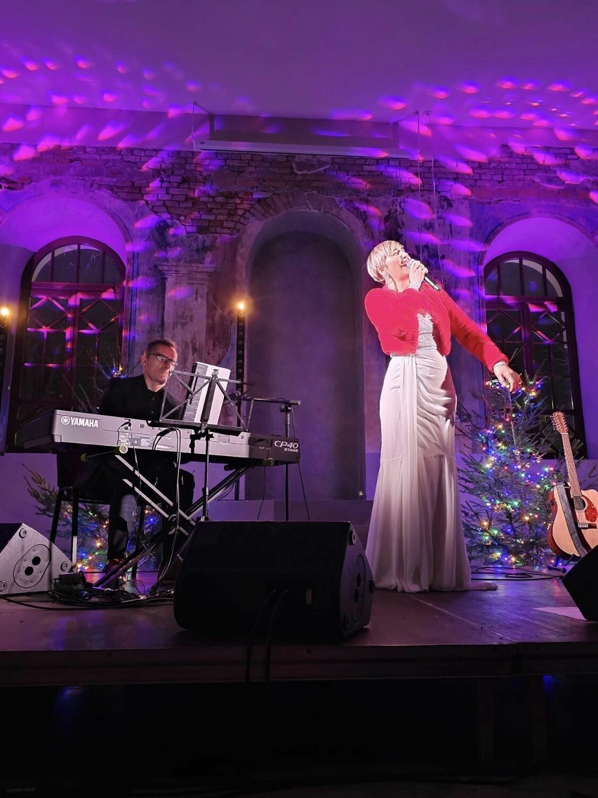 Za nami niepowtarzalny jarmark bożonarodzeniowy z koncertem we Włodawie. Zobacz zdjęcia