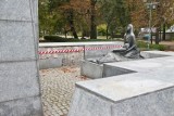 Wrocław. Złodzieje zniszczyli i okradli pomnik ofiar zbrodni katyńskiej