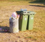 Po weekendach nad Głęboczkiem w Tucholi zostają śmieci. Jaka jest na to rada burmistrza?