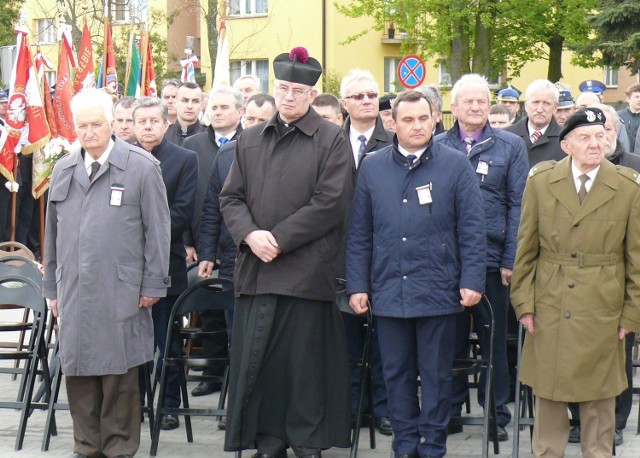 Uczestnikami uroczystości patriotycznej byli w większości włoszczowscy samorządowcy.