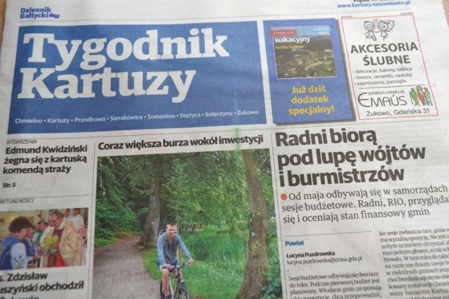 "Tygodnik Kartuzy" już w punktach sprzedaży. Tym razem razem z "Tygodnikiem" również "Przewodnik Wakacyjny".