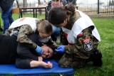 Mistrzostwa pierwszej pomocy PCK w Jaśle. Uczniowie doskonalili umiejętności ratowania zdrowia i życia