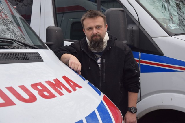 Marcin Gizicki, ratownik medyczny poszkodowany przez Matthew L., znanego operatora filmowego z USA. Mężczyzna zaatakował ratownika podczas udzielania pomocy. Uderzył go z pięści w twarz.