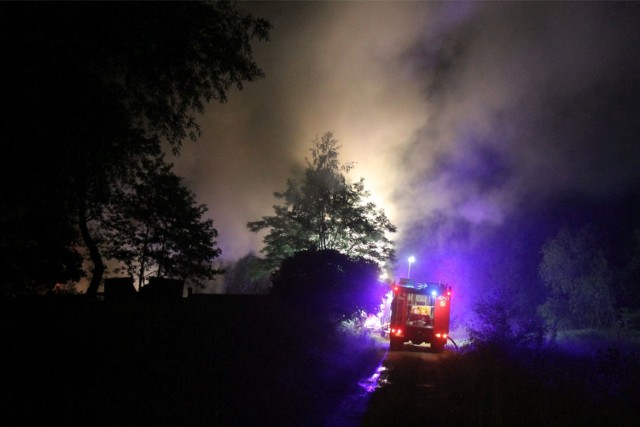Punktualnie o północy w Sosnowcu na Górce Środulskiej wybuchł pożar