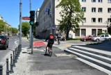 Remont i budowa drogi rowerowej wzdłuż ul. Zgierskiej-Zachodniej trwa od sierpnia 2018 r. Mają już 450 dni spóźnienia