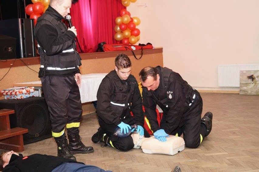 Strażacy OSP uczą jak ratować życie