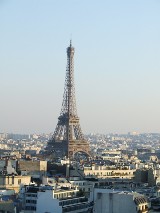 Paryż szuka pokoi gościnnych