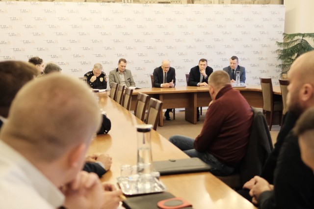 Spotkanie w ratuszu w sprawie zakazu wjazdu taksówek na Stare Miasto w Lublinie