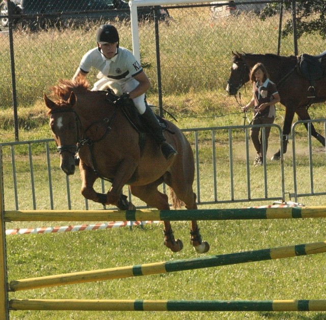 W Bobowie po raz pierwszy odbyły się zawody jeździeckie.