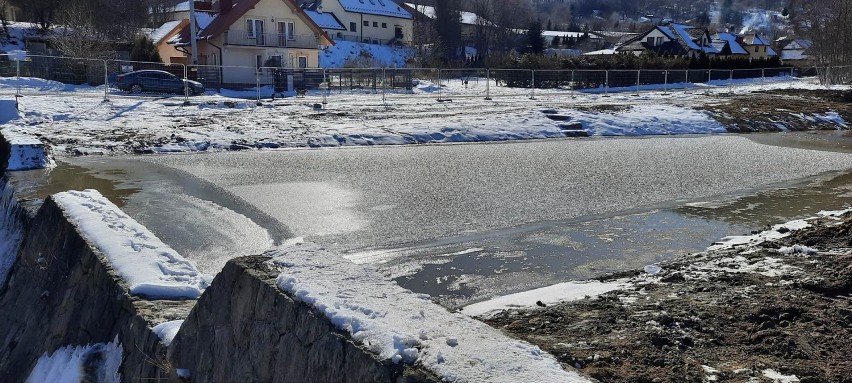 Trwają prace przy Czarnym Potoku w Krynicy, będzie nowe...