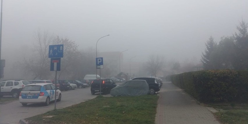IMGW ostrzeżenia: Silna mgła w Krakowie i Małopolsce. Kraków Airport informuje: możliwe opóźnienia lotów!