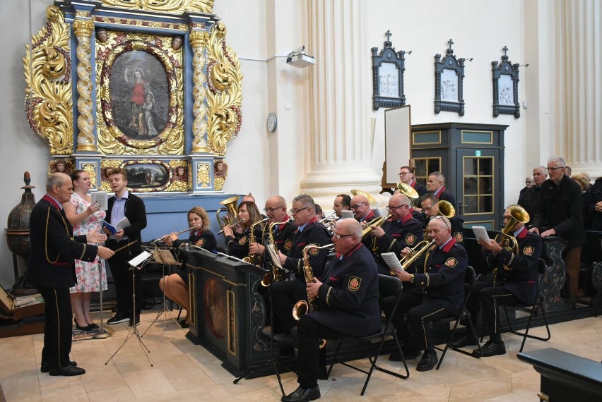 Chór Pro Musica Oborniki wziął udział w III Festiwalu Pieśni Chóralnej [ZDJĘCIA]