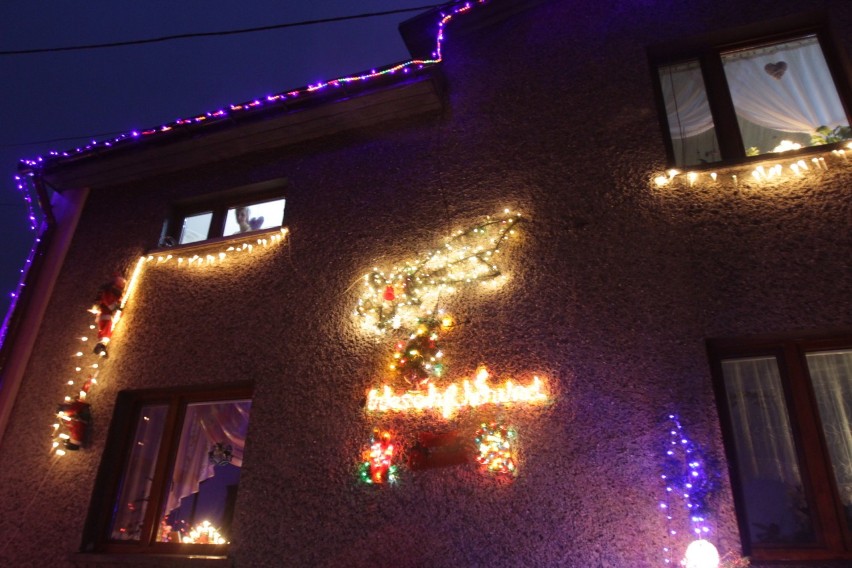 Święta 2018. Najbardziej rozświetlony dom na Śląsku jest w Przyszowicach. Są tu tysiące lampek ZDJĘCIA