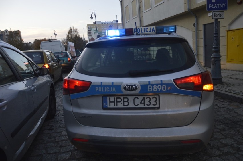 Tak się kończy parkowanie na postoju TAXI. Interweniowała policja [ZDJĘCIA]