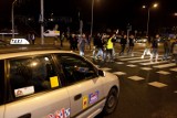 Protest taksówkarzy na Rondzie "Radosława". Duże utrudnienia w pobliżu Arkadii