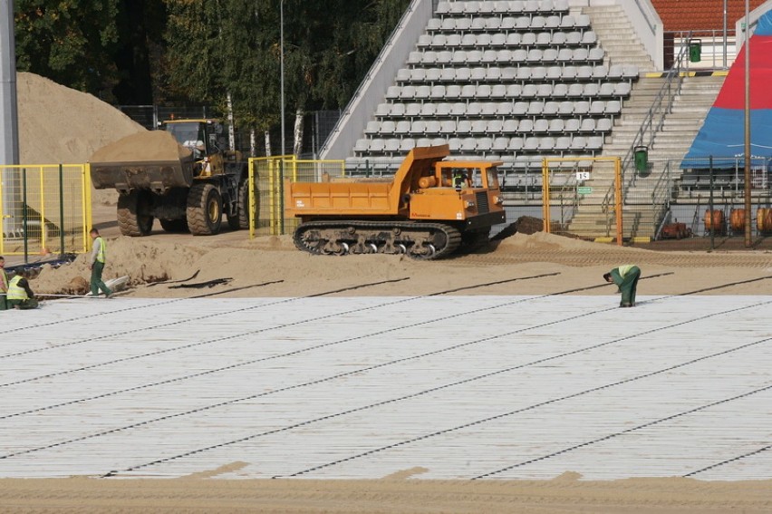 Będzie nowa murawa legnickiego stadionu [ZDJĘCIA]