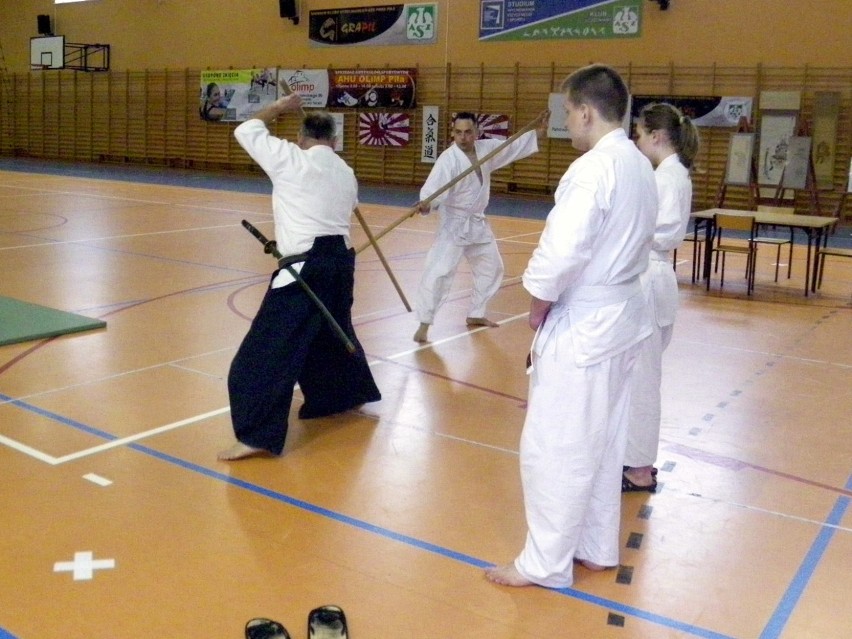 W pilskiej PWSZ odbyły się pokazy i treningi aikido. Zobacz zdjęcia