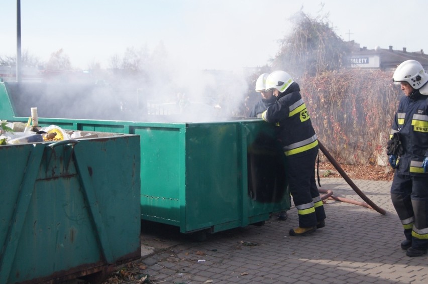 Pożar śmietnika na Nowym Cmentarzu w Radomsku