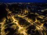 Buski Park Zdrojowy i Marconi nocą. Zobaczcie niesamowite zdjęcia (GALERIA)
