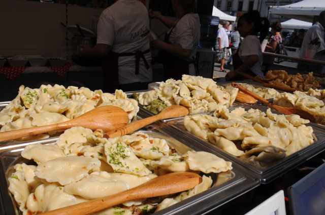 28.08.2016 krakow 
malopolski festiwal  smaku _ plac wolnica stagany degustacje miejsce do konsimcji wystepy zespoly
n/z;


























 
fot: adam wojnar/polska press/gazeta krakowska