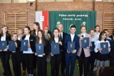 Dzień Edukacji Narodowej. Nagrody finansowe wójta gminy Sieradz dla 68 uczniów  ZDJĘCIA