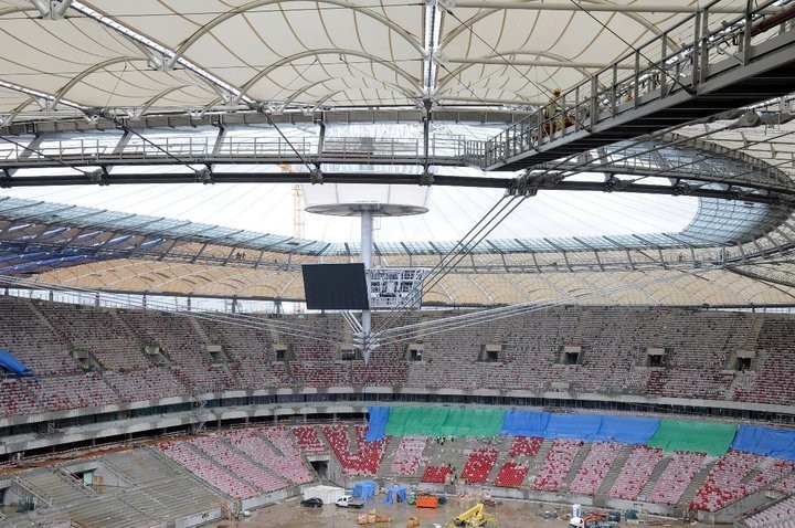 Na Stadionie Narodowym w Warszawie zamontowano już dwa...