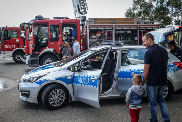 Piknik policyjny w Arkadii. Zabierz rodzinę i baw się dobrze