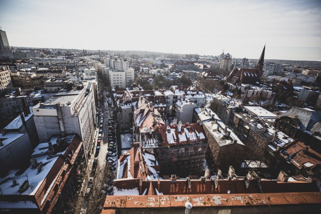 Katowice ogłosiły licytację czynszów za najem mieszkań komunalnych. Do wyboru jest 40 mieszkań. Największe mają ponad 160 m kw.

Zobacz kolejne zdjęcia/plansze. Przesuwaj zdjęcia w prawo - naciśnij strzałkę lub przycisk NASTĘPNE