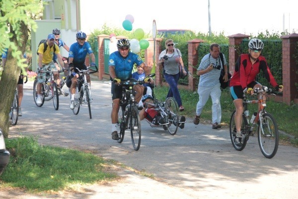 Fundacja Podaj Dalej w Koninie - rajd rowerowy