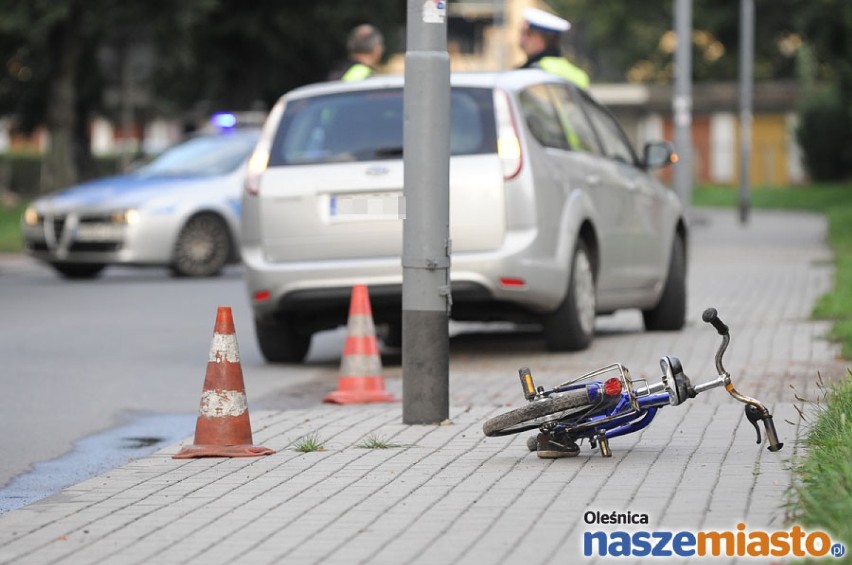 Do wypadku doszło w poniedziałek przed godz. 17 w Oleśnicy....