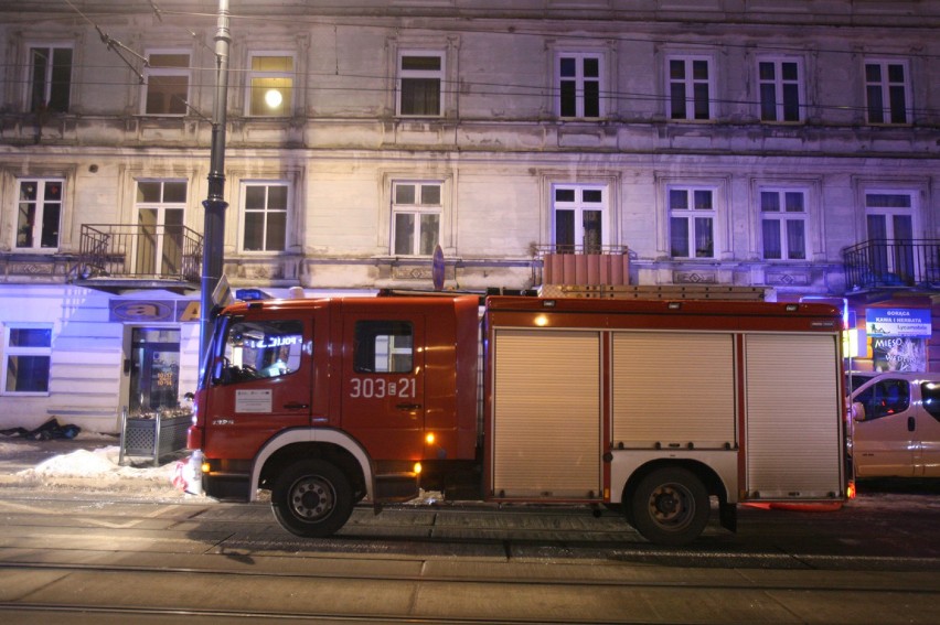 Pożar na Kopernika w Łodzi. Jedna osoba poszkodowana [ZDJĘCIA]