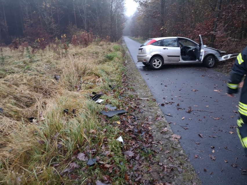 Niebezpieczna kolizja na drodze Wąsowo - Dąbrowa