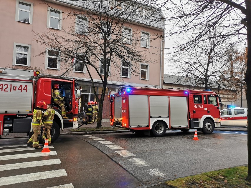 Akcja strażaków pod Sądem Rejonowym w Chrzanowie / zdjęcia...