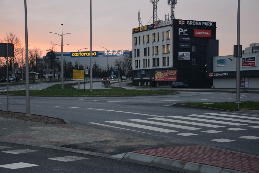 Na alei Zjednoczenia pojawiło się nowe rondo, a to w związku...