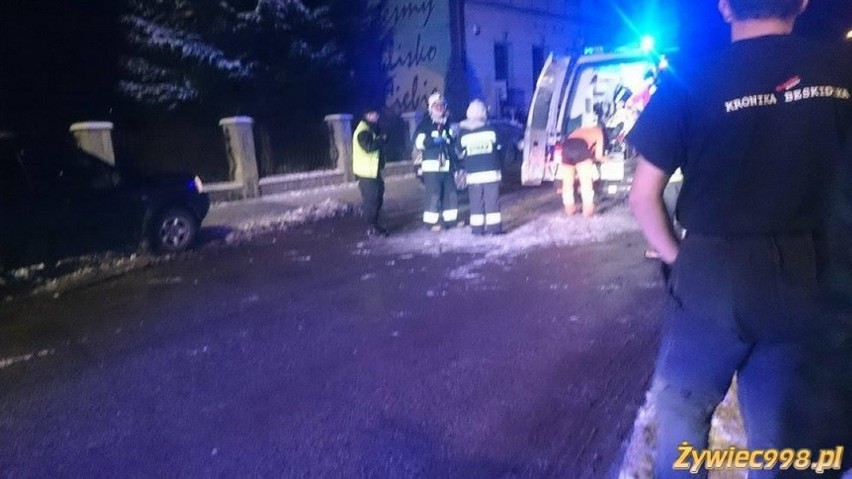 Wypadek w Milówce. Dwie osoby ranne [ZDJĘCIA]