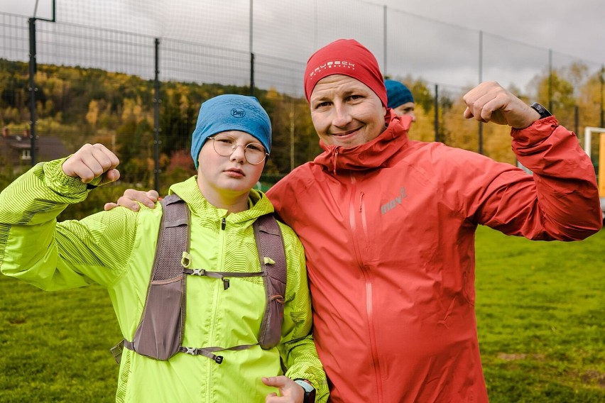 Gmina Czarny Bór: Półmaraton Górski „Z Flagą na Trójgarbie" (ZDJĘCIA)