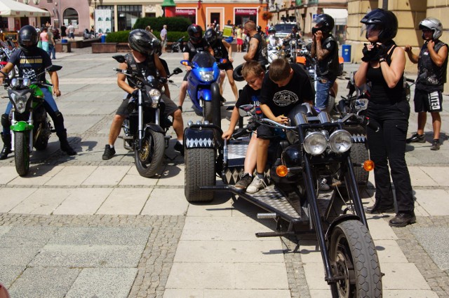 VIII Zlot Motocyklowy w Kaliszu 2014

Byłeś świadkiem interesującego wydarzenia? Napisz do nas: kalisz@naszemiasto.pl 

Wiadomości z Twojego miasta prosto na Twoją skrzynkę e-mail. Zapisz się do newslettera!
Prześlij nam swój artykuł lub swoje zdjęcia. Nie masz konta? Zarejestruj się!
Masz firmę? Dodaj ją za darmo do Katalogu Firm.
Organizujesz imprezę? Poinformuj nas!

 Kalisz.naszemiasto.pl Dołącz do naszej społeczności na Facebooku!