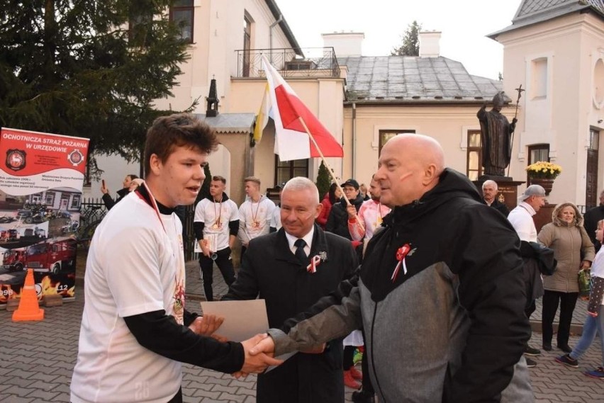 „Kraśnicki dla Niepodległej”. W Święto Niepodległości w Urzędowie odbył się wyjątkowy bieg