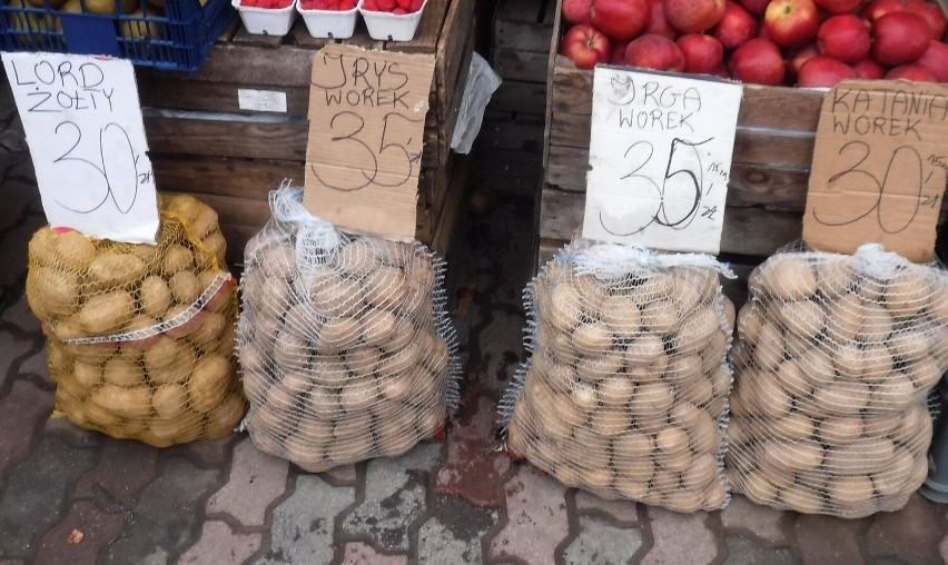 Worek ziemniaków 15 kilogramów kosztował 30-35 złotych