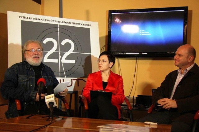 Andrzej Moś (pierwszy z lewej), kierownik programowy Debiutów, przedstawił program przeglądu