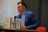 Szymon Hołownia spotkał się z mieszkańcami Gniezna