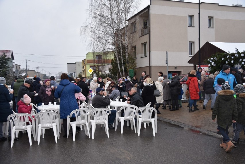 Nekla: Świąteczne zakupy na bożonarodzeniowym kiermaszu 