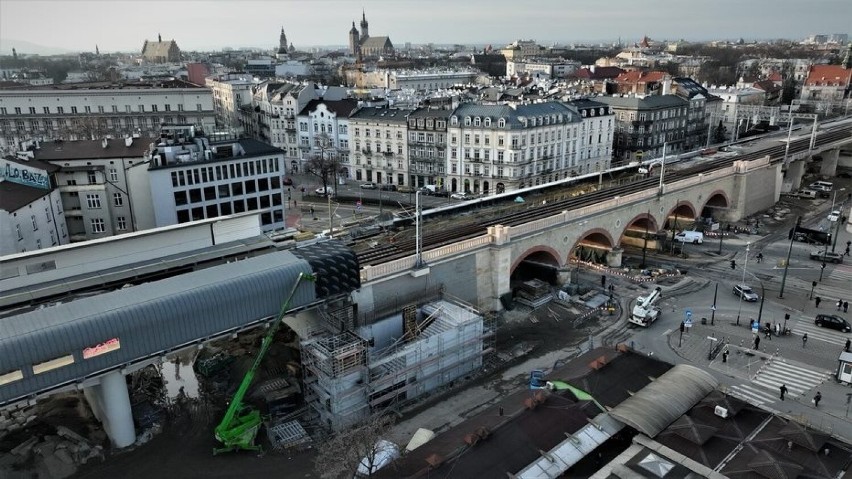 Kolejostrada całkowicie zmieniła centrum Krakowa. Już niedługo otwarcie. Najnowsze zdjęcia
