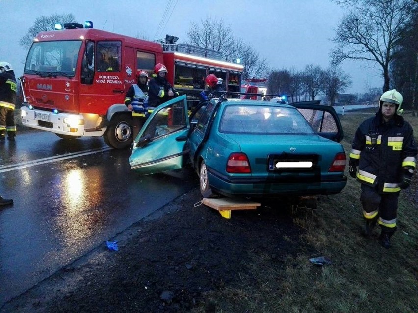 Gmina Zbąszyń: Czołowe zderzenie aut