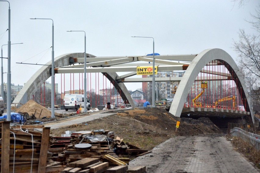 Budowa mostu na ul. Muzycznej. Ma być gotowy w czerwcu (ZDJĘCIA)