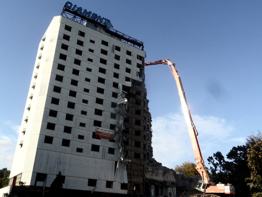 Hotel Diament w Jastrzębiu: część budynku zniszczona