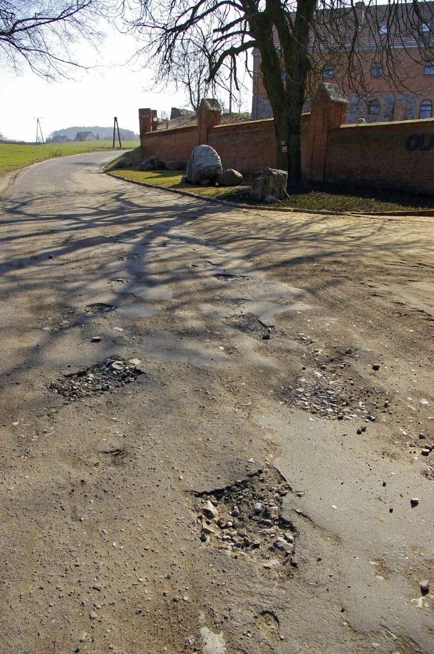 Remont drogi powiatowej w Prusimiu odsunięty w nieokreśloną przyszłość