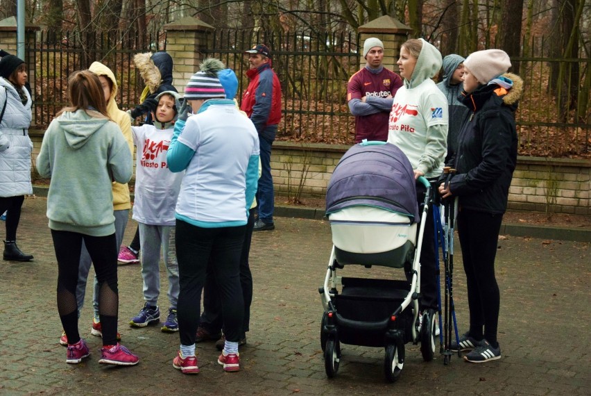 XIII Bieg Sylwestrowy w Pile: Trasę na Płotki pokonało około 1500 uczestników! To rekord frekwencji. Zobaczcie zdjęcia 